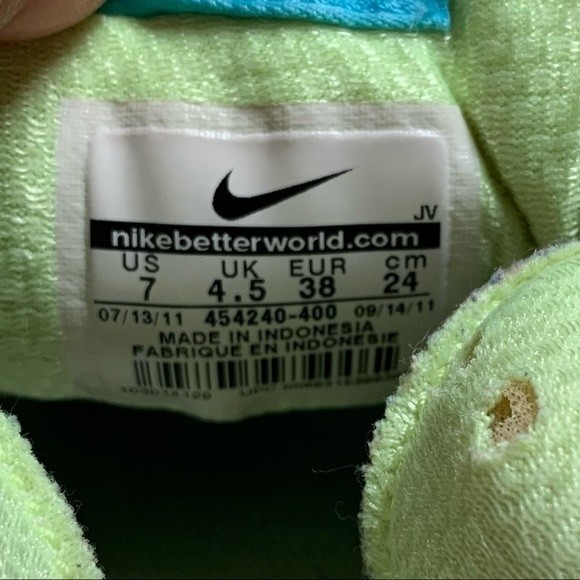 Nike Dual Fusion Sneakers, Size 7 - Picture 5 of 5